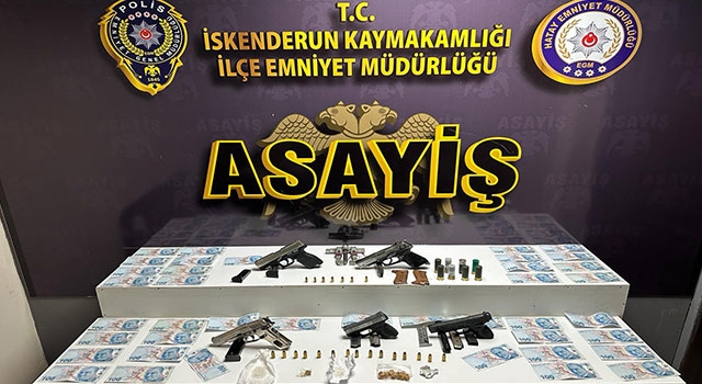 Hatay’da silah kaçakçılığı operasyonunda gözaltına alınan 5 şüpheliden 2’si tutuklandı