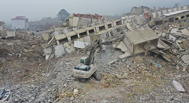 Kahramanmaraş’ta ağır hasarlı binaların yıkım oranı yüzde 85’e ulaştı