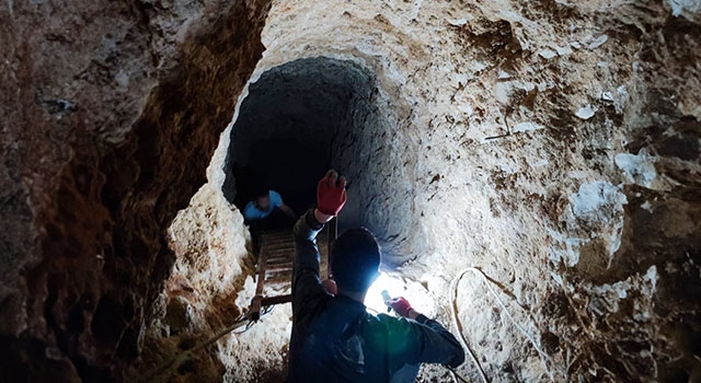 Mersin’de izinsiz kazı yapan 8 zanlı suçüstü yakalandı