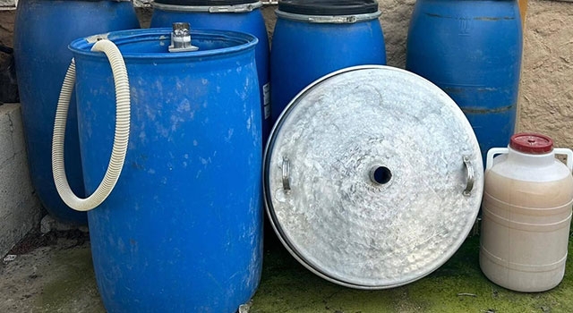 Adana’da 512 litre sahte içki ele geçirildi