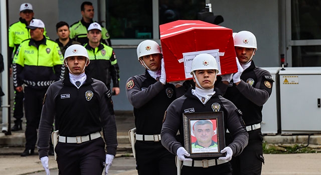 Adana’da kalp krizinden ölen İl Emniyet Müdür Yardımcısı Aksoy için tören düzenlendi