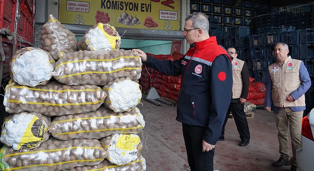 Adana’da patates ve soğan fiyatları denetlendi