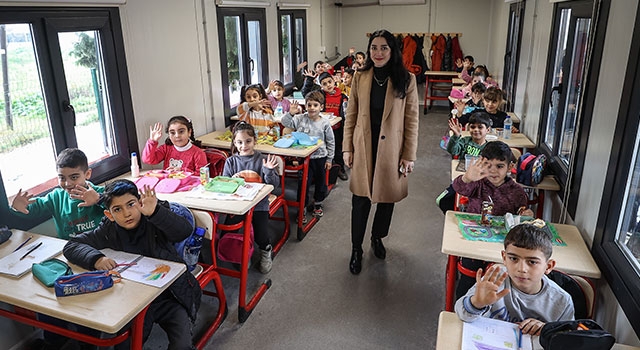 AKUT Vakfı tarafından Hatay’da iki prefabrik okul yaptırıldı