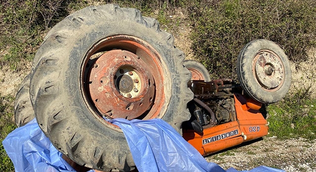 Antalya’da traktörün devrilmesi sonucu sürücü öldü