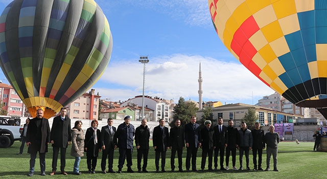 Burdur’da turizmi geliştirmek amacıyla sıcak hava balonu tanıtımı yapıldı