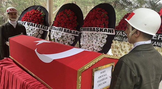 Şehit Sözleşmeli Er Adem Kel, memleketi Hatay’da son yolculuğuna uğurlandı