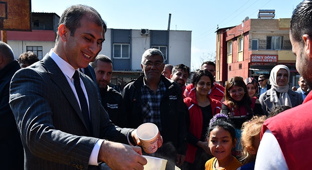 Yüreğir Kaymakamı Mehmet Aksu’dan 19 Mayıs Mahallesi’ne ziyaret