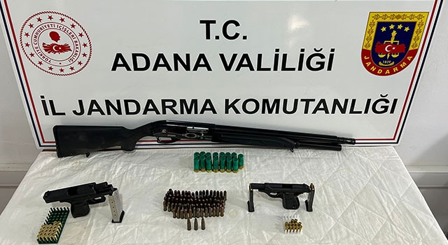 Adana’da çiftlikte ruhsatsız 2 tabanca ve av tüfeği ele geçirildi