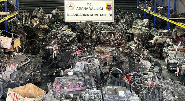 Adana’da kaçak 96 otomobil motoru ele geçirildi