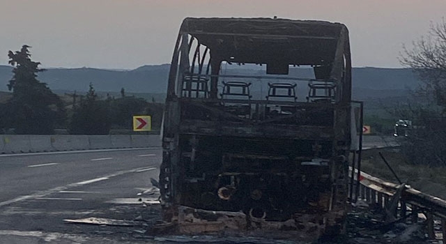 Adana’da yolcu otobüsünde çıkan yangın söndürüldü