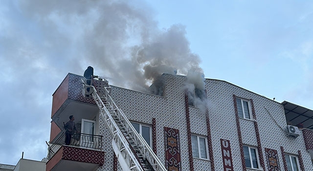 Antalya’da apartman dairesinde çıkan yangın söndürüldü