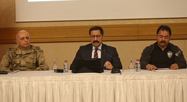 Hatay Valisi Mustafa Masatlı, basın mensuplarıyla bir araya geldi