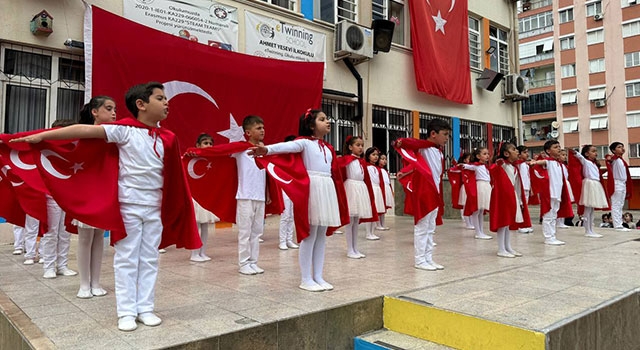 Muratpaşa’da İstiklal Marşı’nın Kabulü ve Mehmet Akif Ersoy’u Anma Günü kutlandı