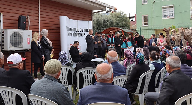 Yüreğir Kaymakamı Mehmet Aksu, esnaf ve vatandaşlarla buluştu