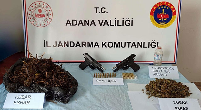 Adana’da bir evde silah ve uyuşturucu ele geçirildi