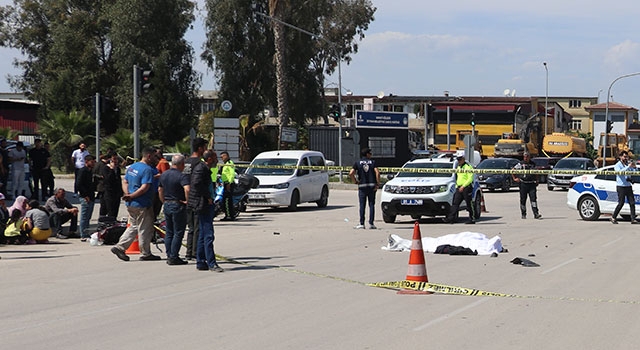 Adana’da otomobille çarpışan motosikletteki 1 kişi öldü, 1 kişi yaralandı
