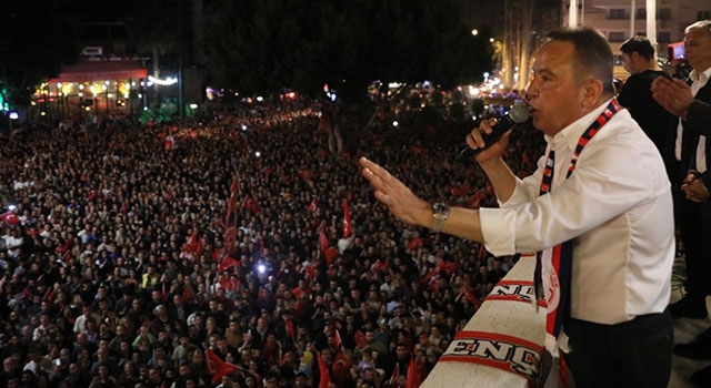 Antalya Büyükşehir Belediye Başkanı Muhittin Böcek, vatandaşlara hitap etti: