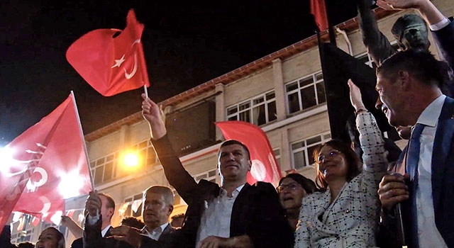 Burdur Belediye Başkanlığını yeniden kazanan Ercengiz, seçim sonuçlarını değerlendirdi