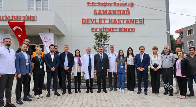 Sağlık Bakanı Koca, Hatay’ın Samandağ ilçesinde ziyaretlerde bulundu