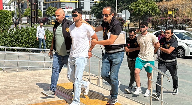 Alanya’da 2 kişinin yaralandığı silahlı saldırıda gözaltına alınan 3 kişiden 1’i tutuklandı