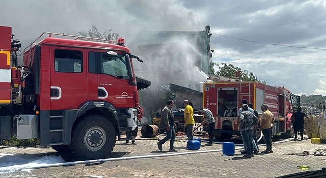 Hatay’da zeytinyağı fabrikasında çıkan yangın söndürüldü