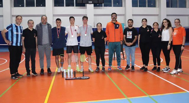 Osmaniye’de Badminton Turnuvası Düzenlendi