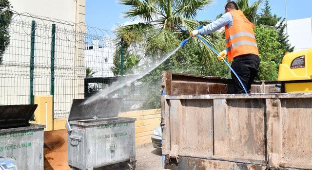 Osmaniye Belediyesinden Temizlik Çalışması