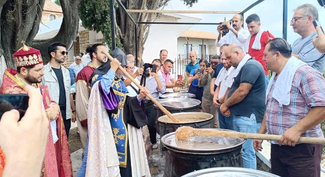 Hatay’da ”Meryem Ana Yortusu” ve ”Üzüm Bayramı” kutlandı