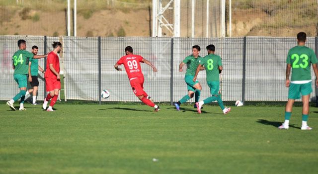 Sarı Yeşilli Takımın Kamp Mesaisi Sürüyor