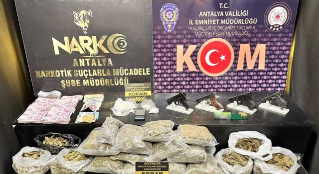 Antalya’da kaçakçılık operasyonunda yakalanan 2 zanlı tutuklandı