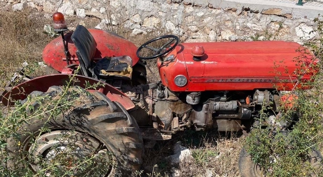 Isparta’da devrilen traktörün altında kalan sürücü öldü