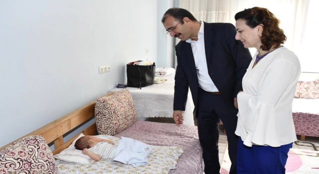 Kaymakam Dolu'dan Hoş Geldin Bebek Ziyareti