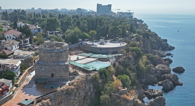 Antalya’daki tarihi ”Hıdırlık Kulesi Seyir Terası” projesinde sona yaklaşıldı