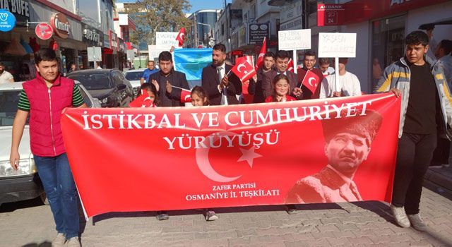 Zafer Partililer, “İstikbal ve Cumhuriyet” Yürüyüşünde Bir Araya Geldi