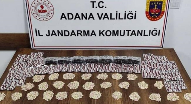 Adana’da bir evde 4 bin 90 uyuşturucu hap ele geçirildi