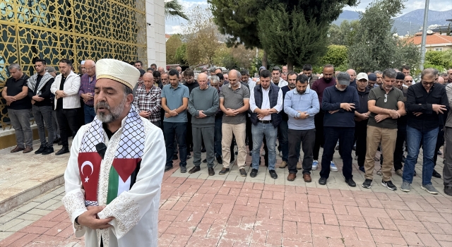 Alanya’da, İsrail’in saldırısında ölen Filistinliler için gıyabi cenaze namazı kılındı