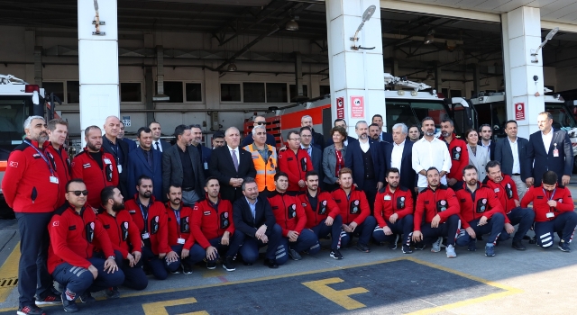 Antalya’da uçakta çıkan yangına 23 saniyede müdahale eden ekibe teşekkür ziyareti