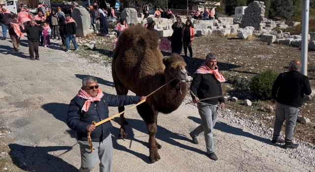 Antalya’nın Kaş ilçesinde ”Yörük Şenliği” yapıldı