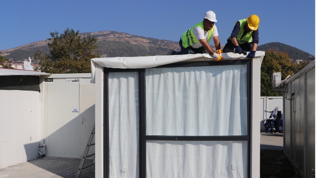 Depremlerden etkilenen Onikişubat’taki afetzedelerin konteynerleri kışa hazırlandı