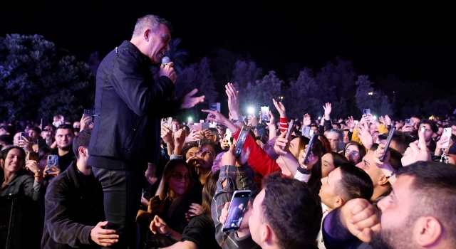 Haluk Levent, Antalya Kültür Yolu Festivali’nde konser verdi