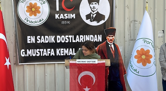 Hatay’da 10 Kasım kapsamında Atatürk hatıra defteri oluşturuldu