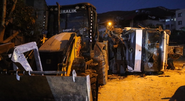 Hatay’da freni arızalanan beton mikserinin 3 araca çarpması sonucu 4 kişi yaralandı