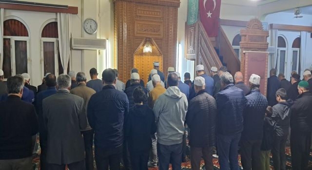 İmam-Azam Camii’nde Sabah Namazı Buluşması Gerçekleşti