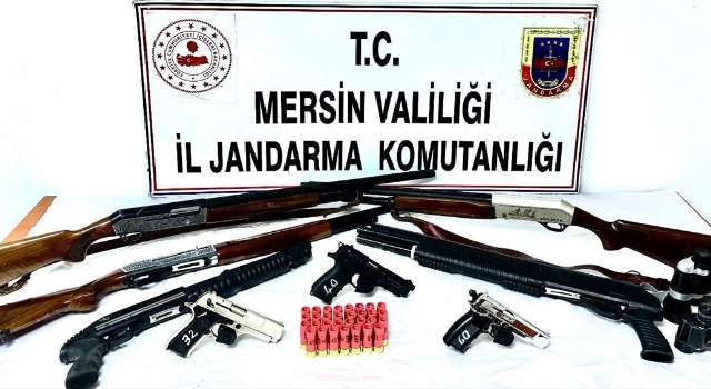 Mersin’de silah kaçakçılığı iddiasıyla yakalanan 2 zanlı tutuklandı