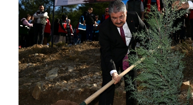 Vali Yılmaz: “Cennet Vatanımızı Yeşille Buluşturuyoruz”