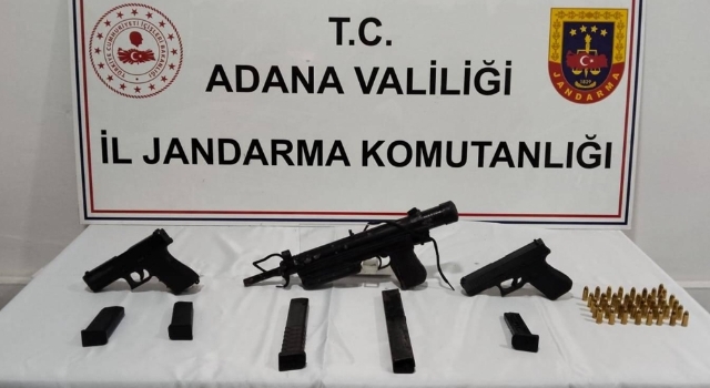 Adana’da bir evde ruhsatsız 3 silah ele geçirildi