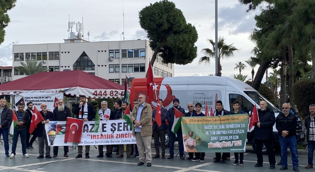 Alanya’da İsrail’in Filistin’e yönelik saldırıları protesto edildi