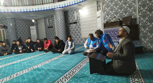 Gençlere Değer Projesinde Osmaniye’de Cami Gençlik Buluşması Yapıldı