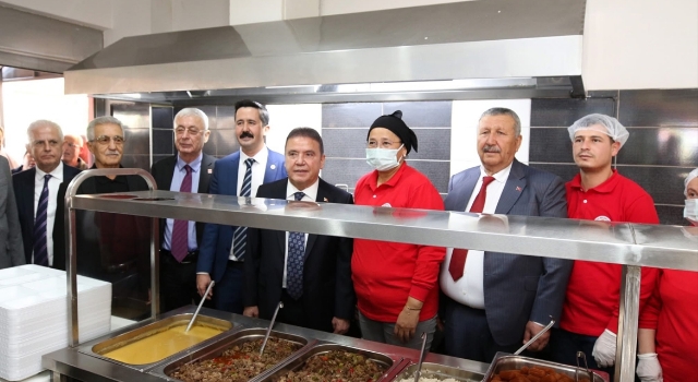 Kaş Belediyesi’nin halk lokantası hizmete açıldı