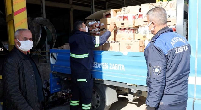 Mersin’de son kullanma tarihi geçmiş 4 bin 700 ketçap ve mayonez ele geçirildi